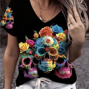 Colorful Skull Print Women's Top Sz./L NEW.